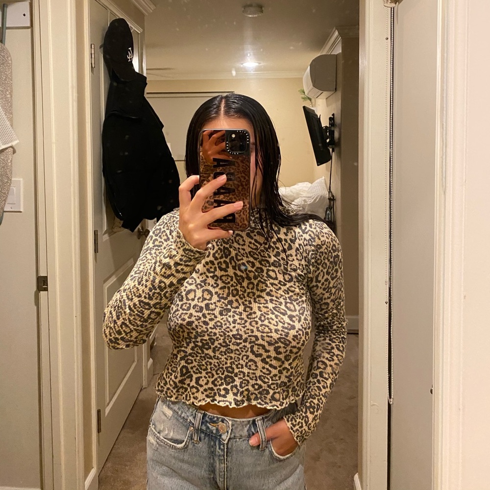 Urban Outfitters Cheetah Longsleeve